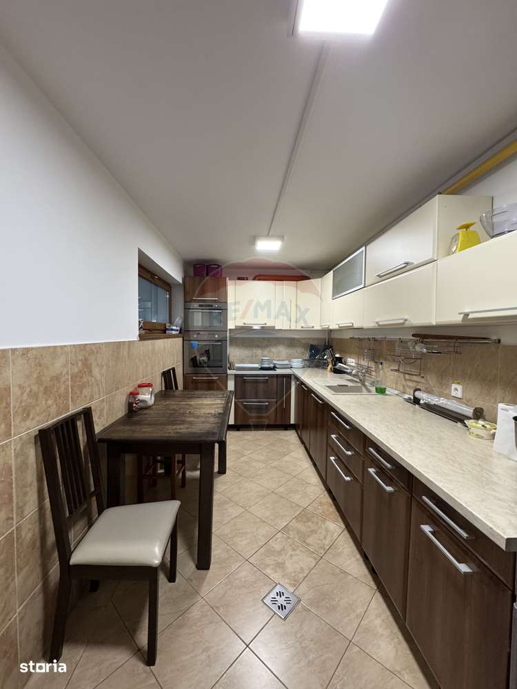 Pensiune superbă de vânzare în Sovata cu nota 9.7 pe Booking-14