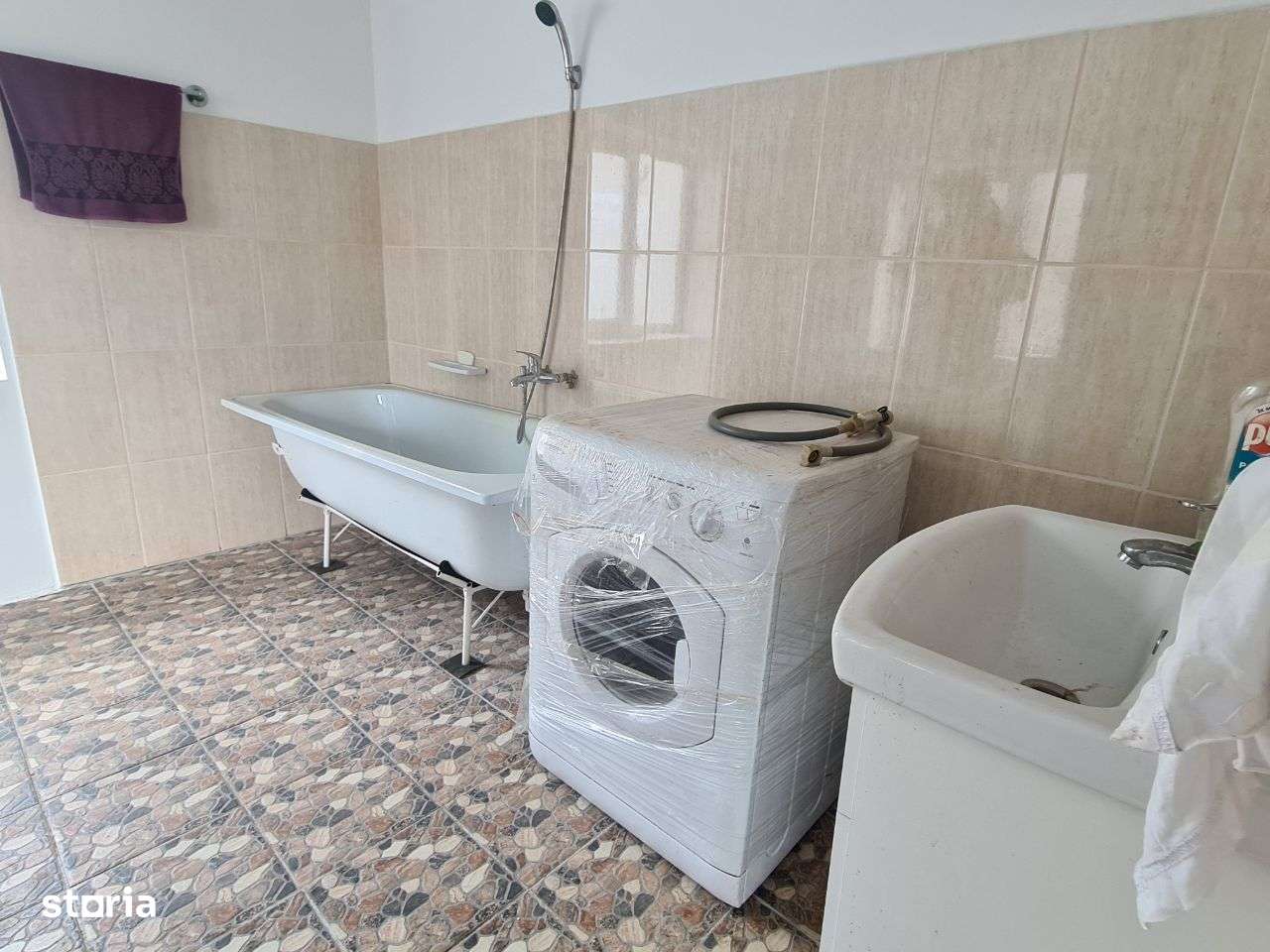 Hala productie sau prestari servicii in Sascut Bacau deschidere la E85-8