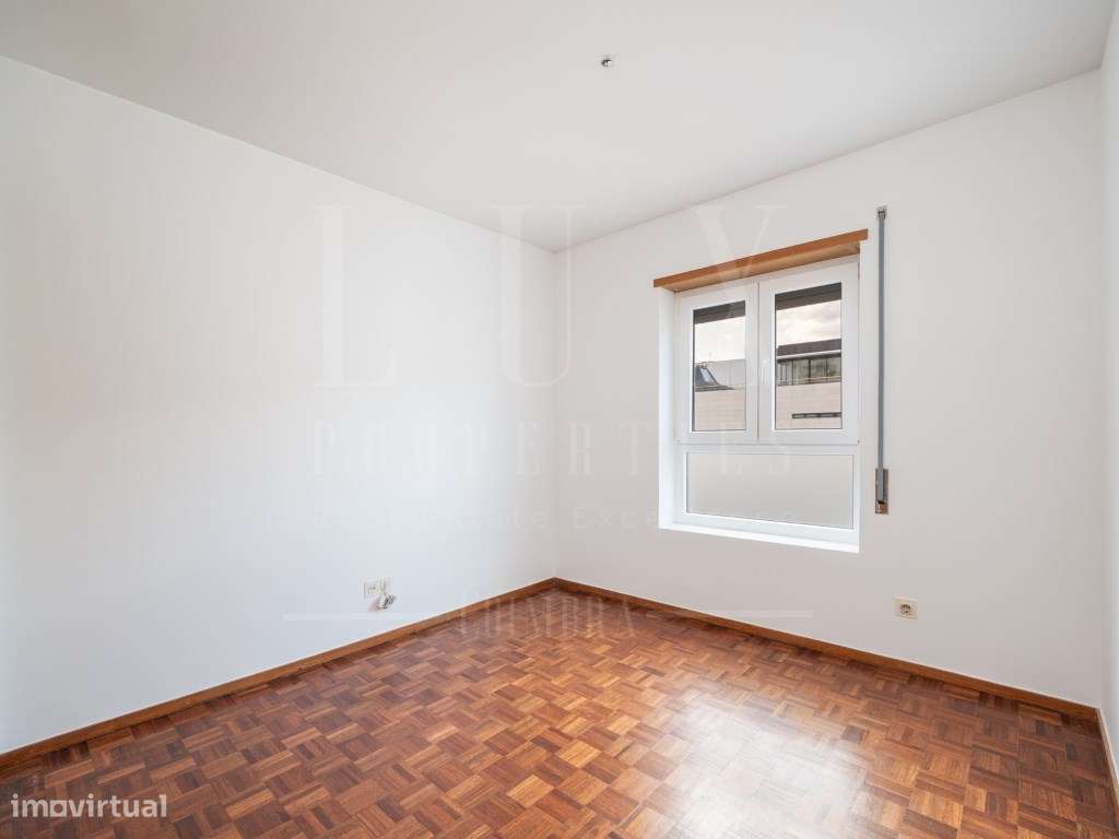 Apartamento T4 com Garagem | Rua Sanches da Gama, Coimbra-17