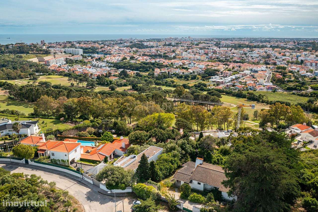 Moradia para Reabilitação Total, com 540 m² de Área Bruta de Construçã-8