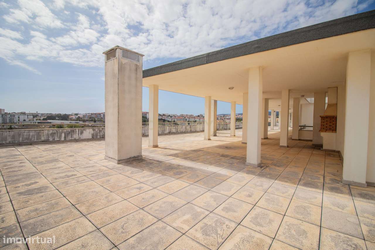 Apartamento T3 com garagem dupla na Estrada de Mira – Figueira da Foz-47
