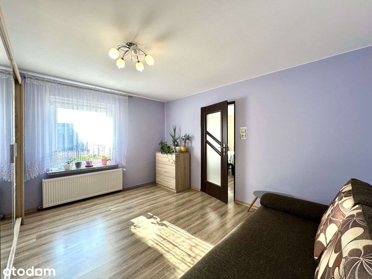 Dom z pomieszczeniami gospodarczymi-4