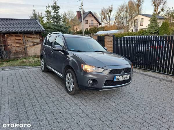 Mitsubishi Outlander - 9