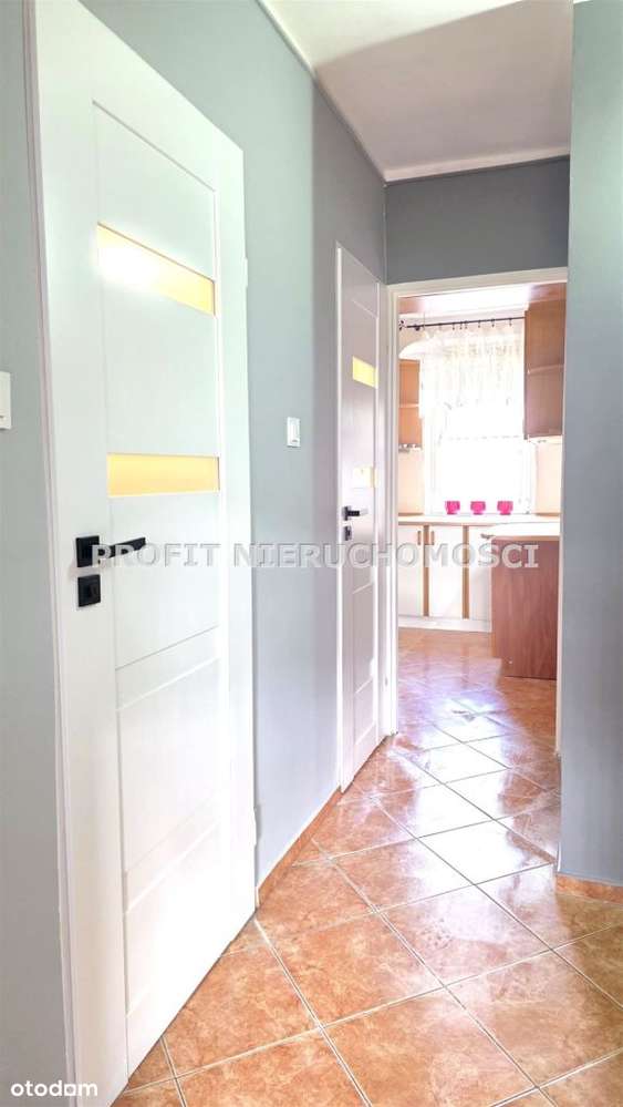 Środkowe mieszkanie z balkonem na parterze-9