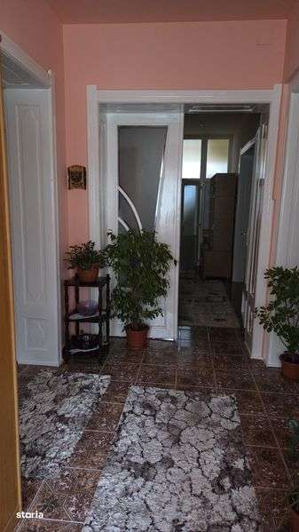 Casa familiala de vanzare in Balc - Imagine principală: 5/8