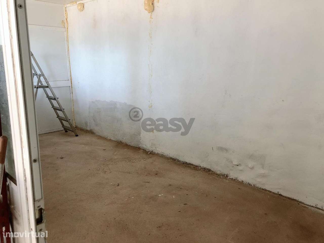 Moradia com 9 divisões para remodelar, Alcaria do Coelho - Grande imagem: 4/33