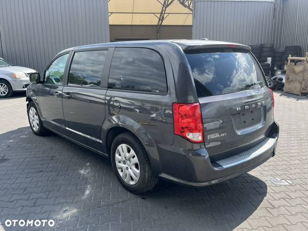 Dodge Grand Caravan - 1