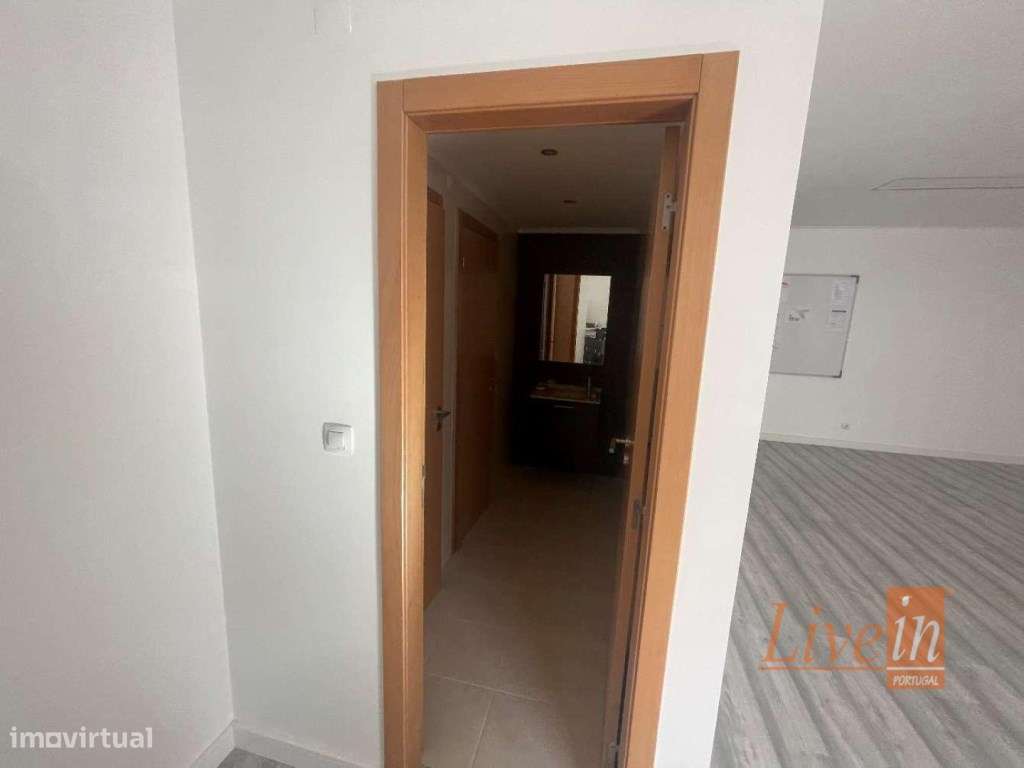 Loja na Quinta do Conventinho em Loures - Grande imagem: 4/8