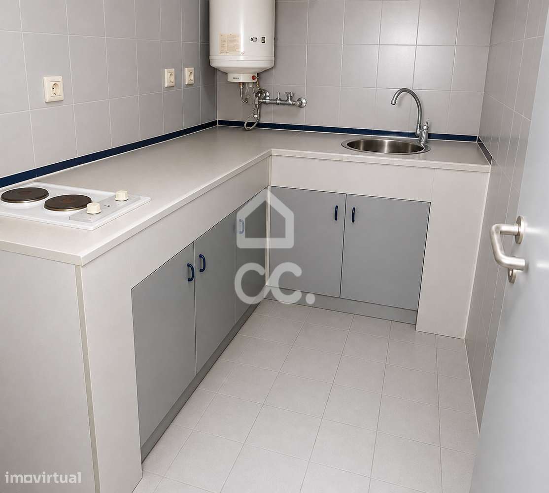 Loja de 2 Pisos com 242 m² em Amiais de Baixo – Santarém-11