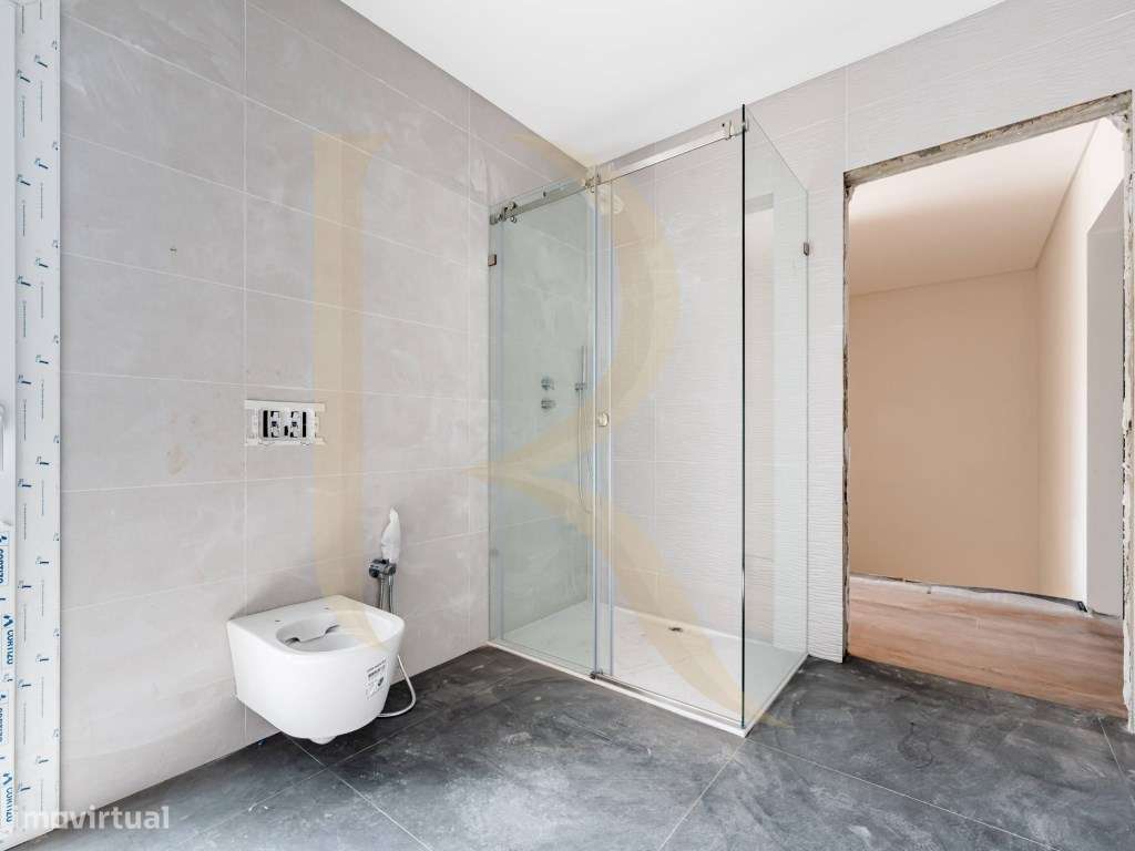 Moradia T4 nova com logradouro nas Paivas - Amora - Seixal-43