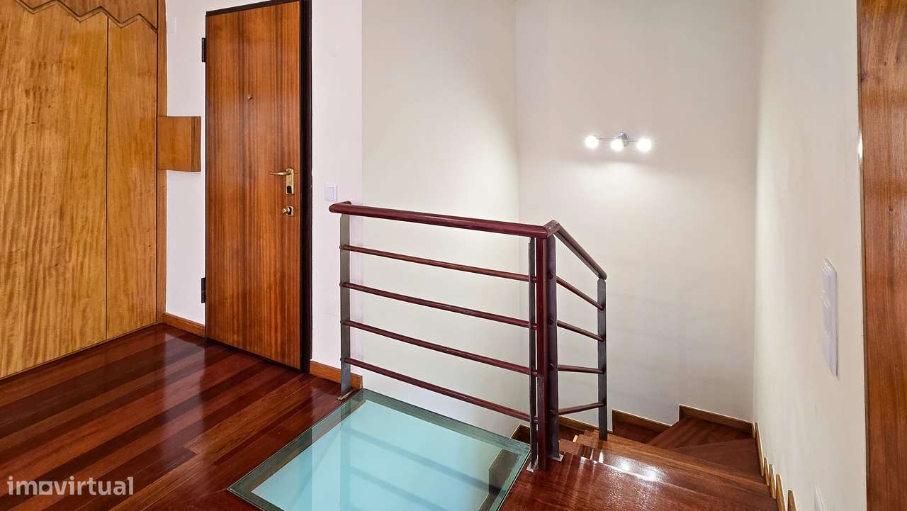 T3 Duplex Remodelado em Cond. Fechado -  São Félix da Marinha / Granja-17
