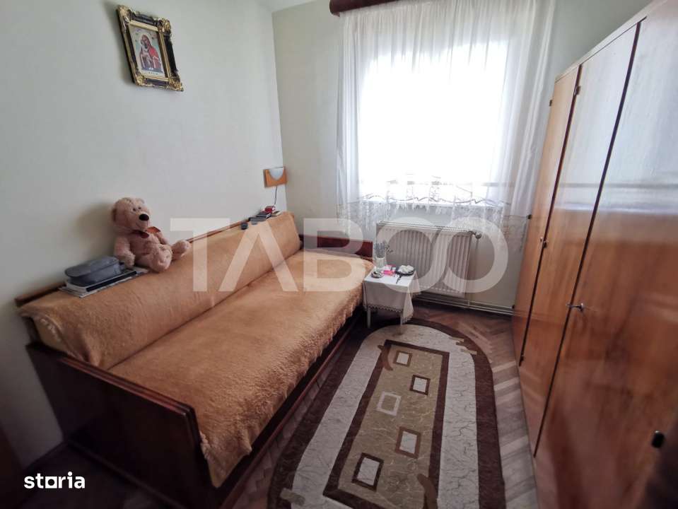 Apartament cu 3 camere la etajul 2 in zona Mihai Viteazul - Imagine principală: 5/11