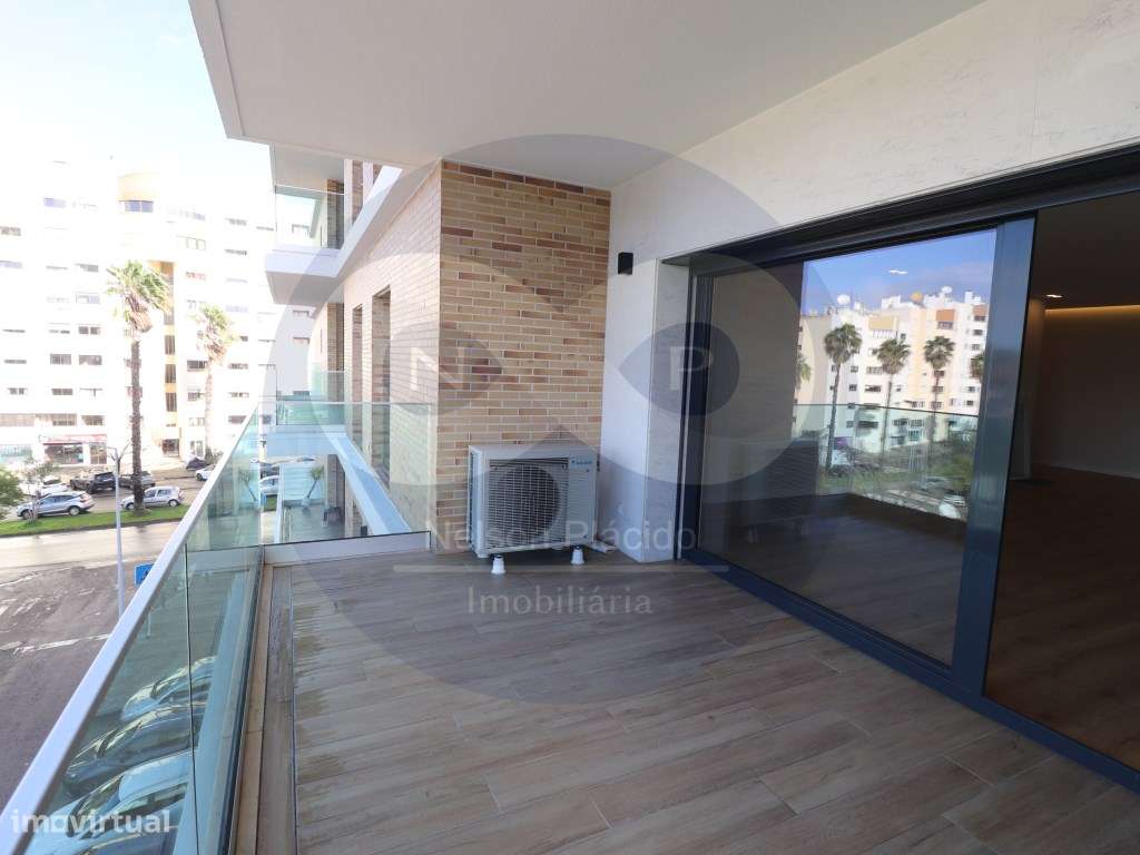 T3 para arrendamento no emblemático edifício 'Infantado Plaza'. - Grande imagem: 4/25