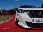 Peugeot 2008 1.2 PureTech GT Line EAT8 - 3