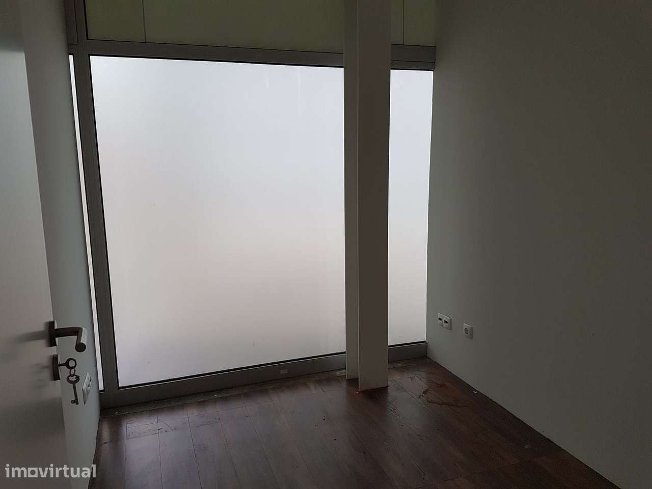 Loja na Avenida D. João III - Edifício Oceanus - Grande imagem: 4/16