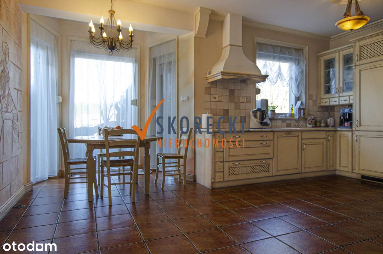 Przestronny Dom z Garażem i Tarasem na Os. Bajkowym-5