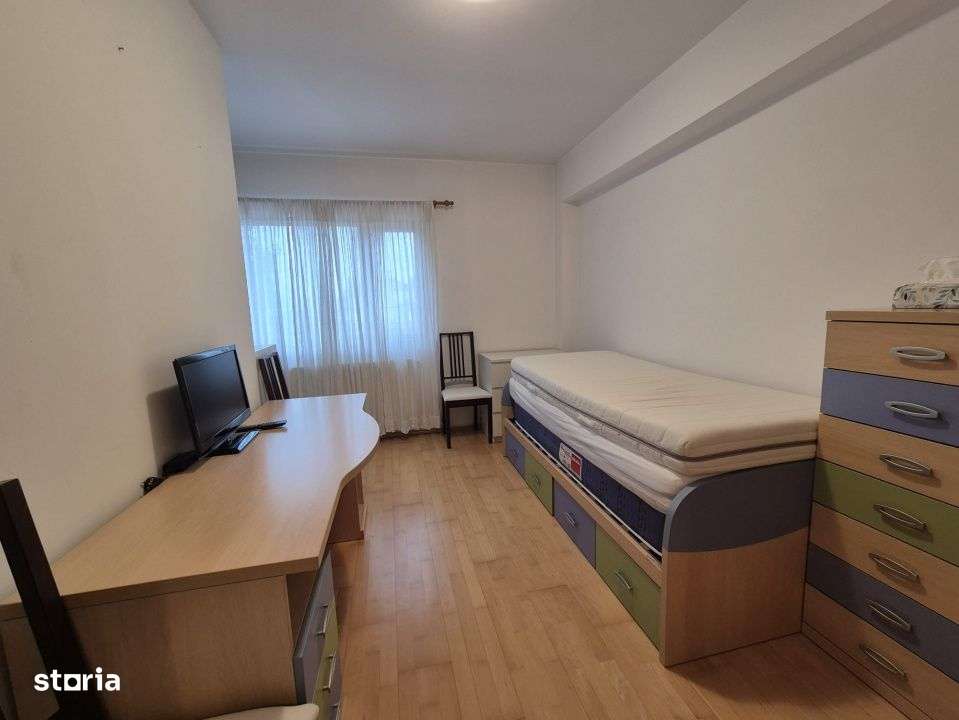 Apartament 3 camere Central - zona Sfanta Vineri, etaj 2, terasa - Imagine principală: 5/16