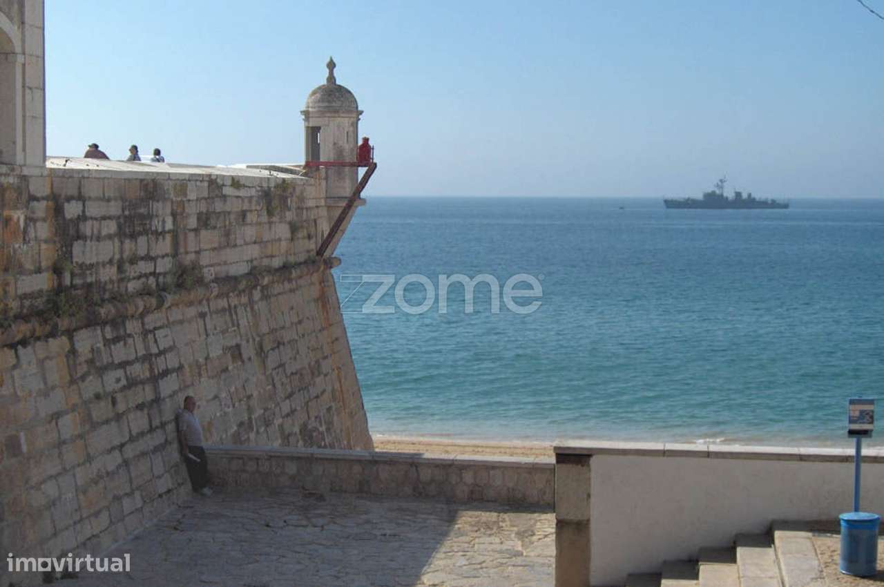 Apartamento T1 na Vila de Sesimbra-14