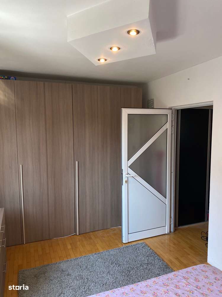 Apartament spatios cu 2 camere, etaj intermediar, Gemenii, Brasov - Imagine principală: 3/8