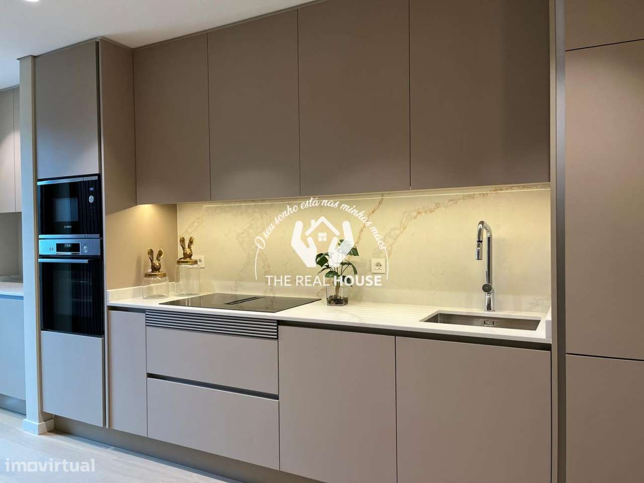 T2 c/ Jardim Privado nos Barreiros | Funchal - Grande imagem: 4/31