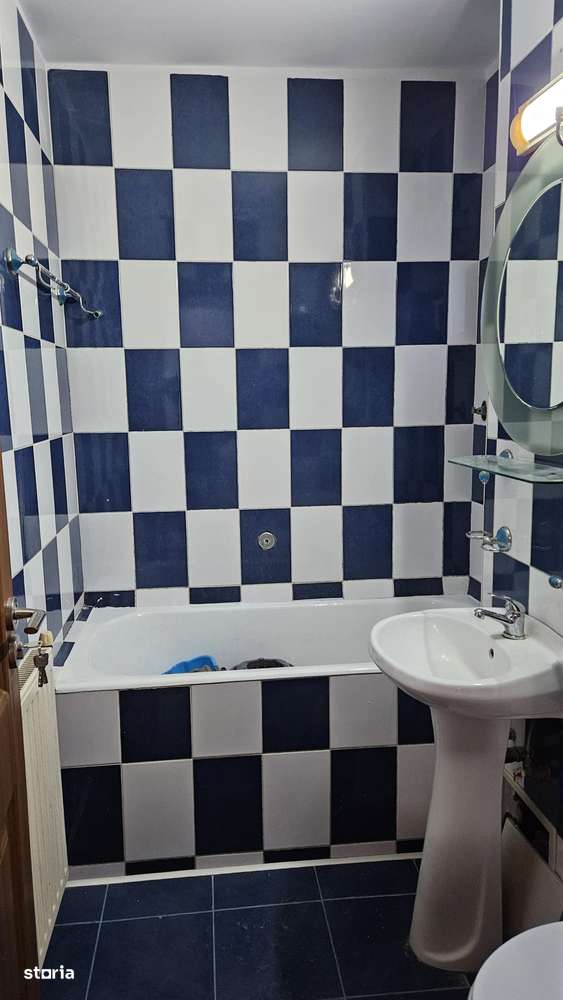 3 camere semidecomandat strada Miron Costin-10