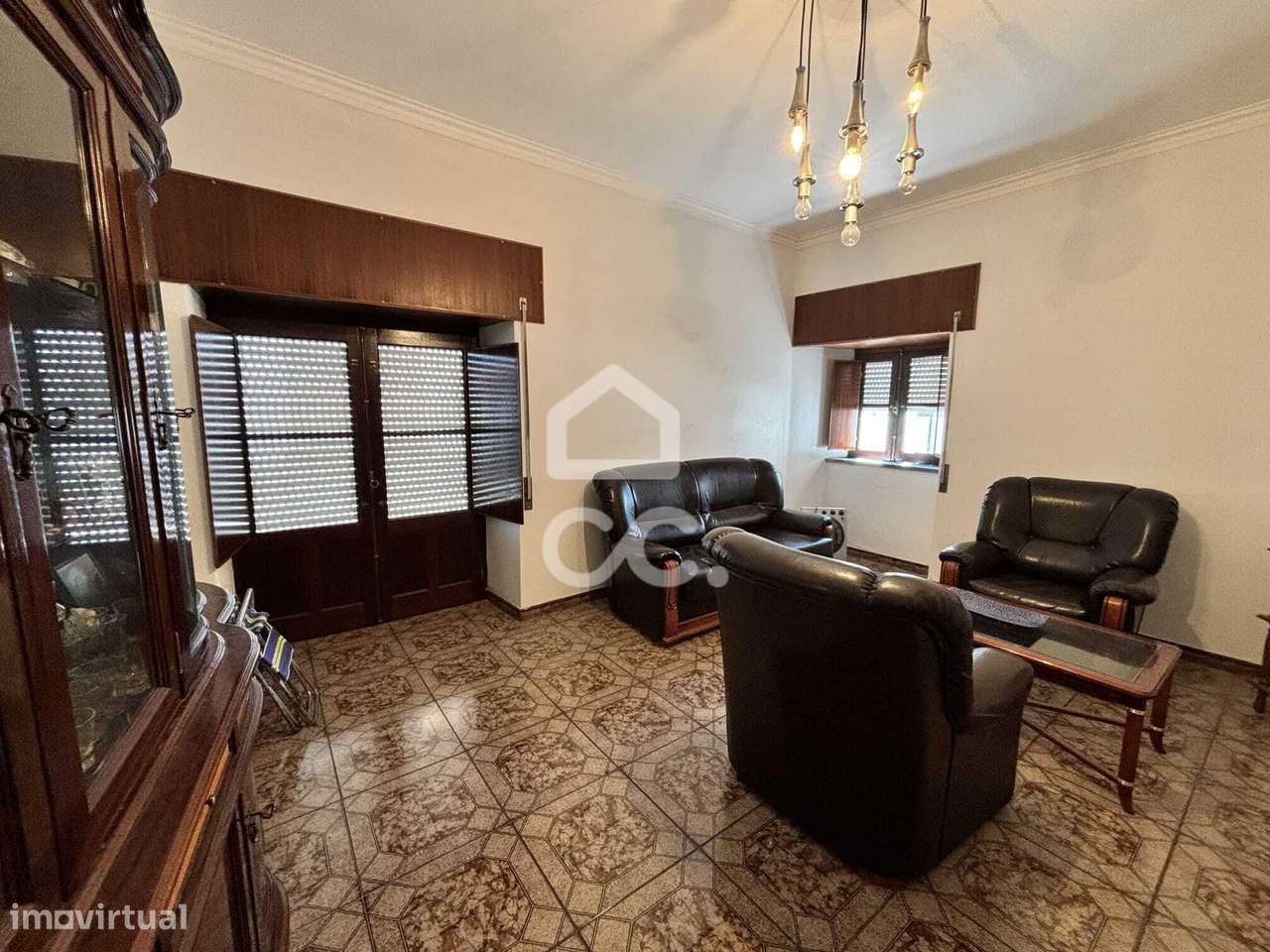 Moradia com 4 quartos no centro da cidade com garagem-18
