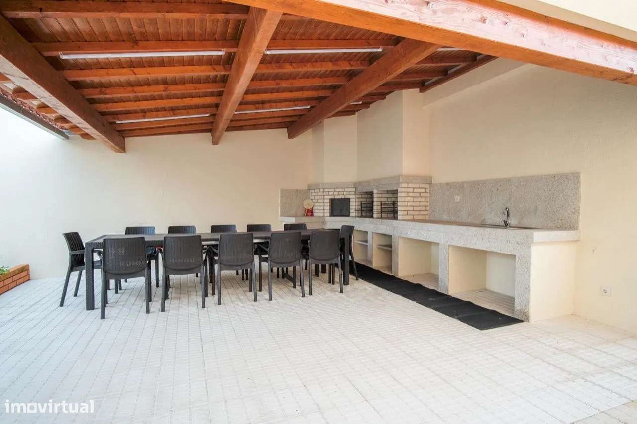 Moradia T5 com Piscina - Esposende - Grande imagem: 4/16