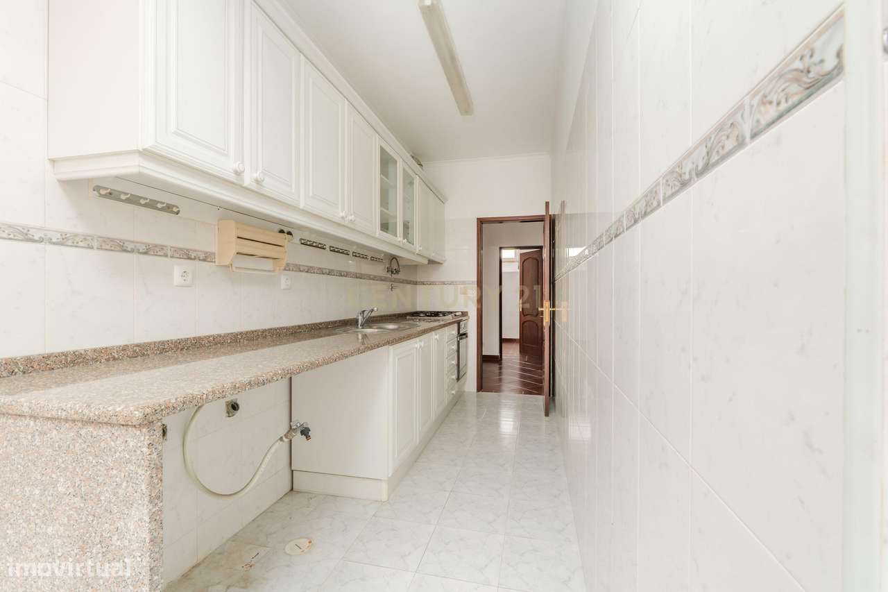 T2 na Rua Dr. Gama Barros 71 Alvalade, Lisboa-4