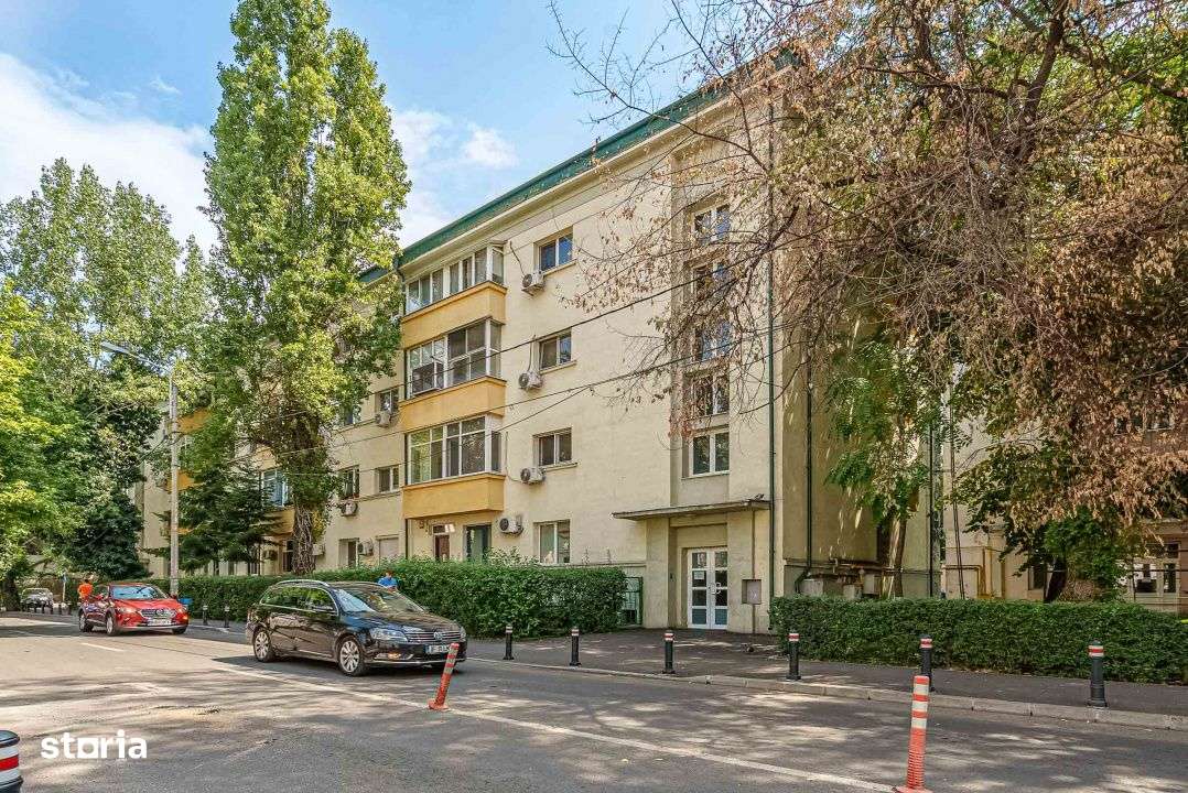 Stefan cel Mare, Grozovici, garsoniera spatioasa cu logie si boxa - Imagine principală: 2/12