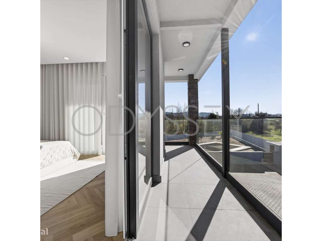 Moradia Isolada T4 Venda Caldas da Rainha-15