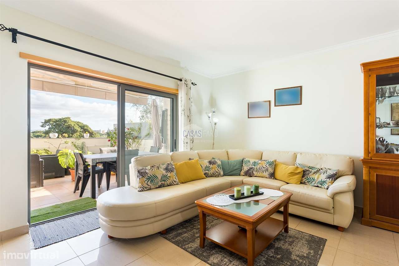 Moradia em Banda T3 em Condomínio fechado com Piscina - Grande imagem: 5/34