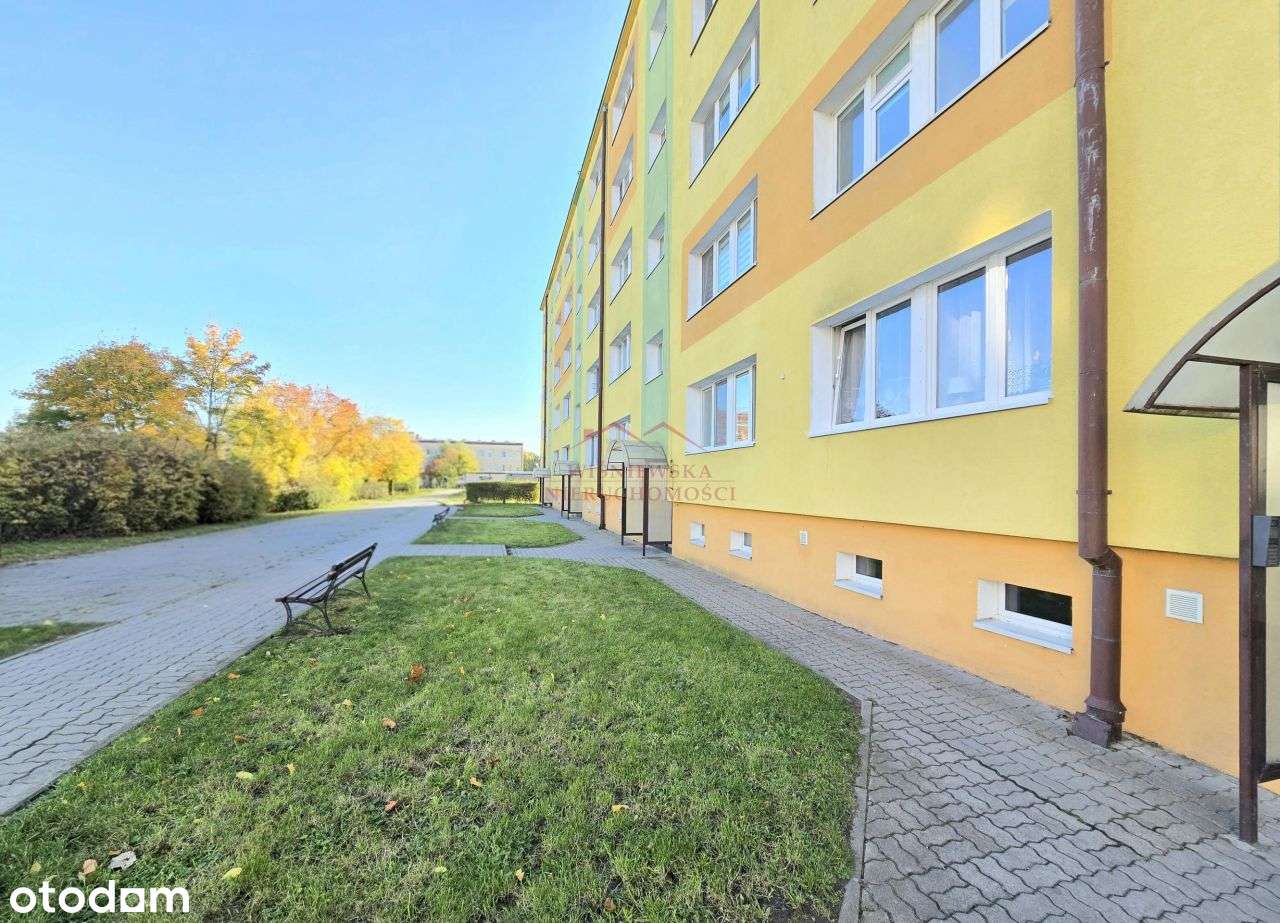 Na sprzedaż mieszkanie na parterze oraz garaż.-12