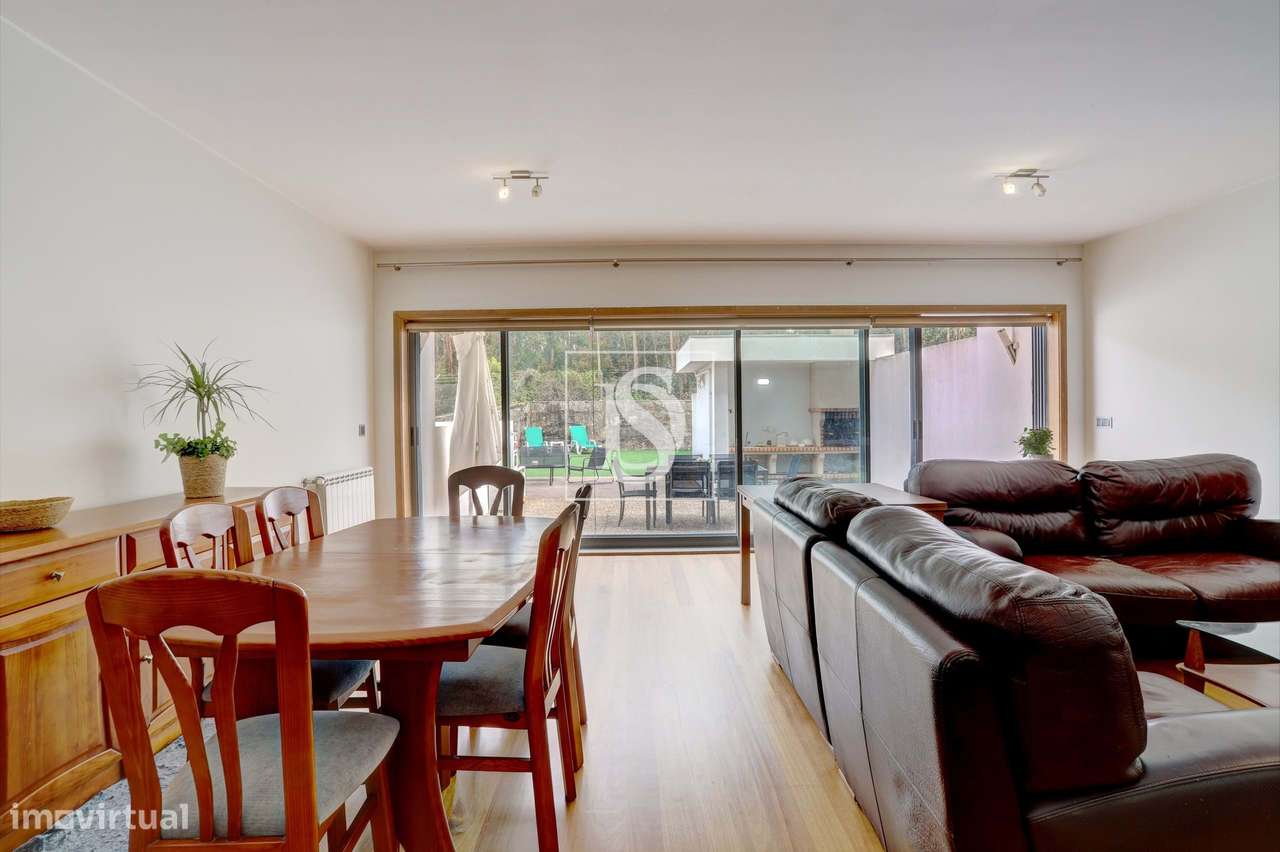 Moradia T3 com espaço exterior e garagem - Nogueira - Maia-5