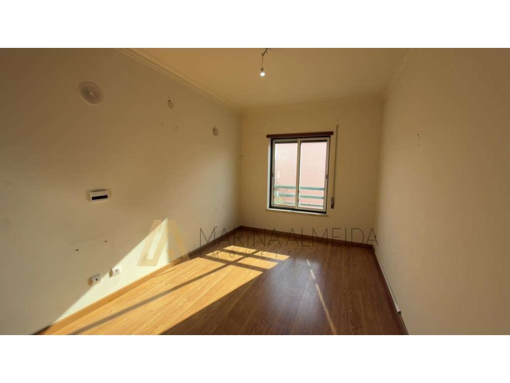 Apartamento t2 1º andar muito luminoso, com varanda despensa e arre...-15