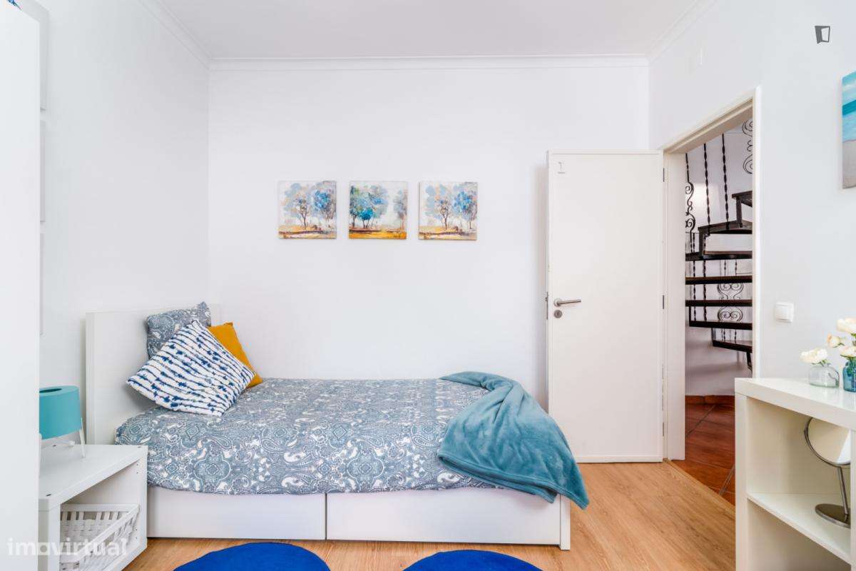 Quarto - localizado em Carcavelos Lisbon - Grande imagem: 5/13