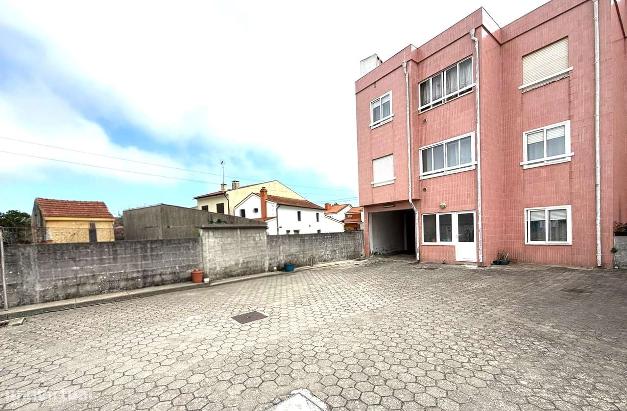 Apartamento T3 em Ovar com garagem fechada-26