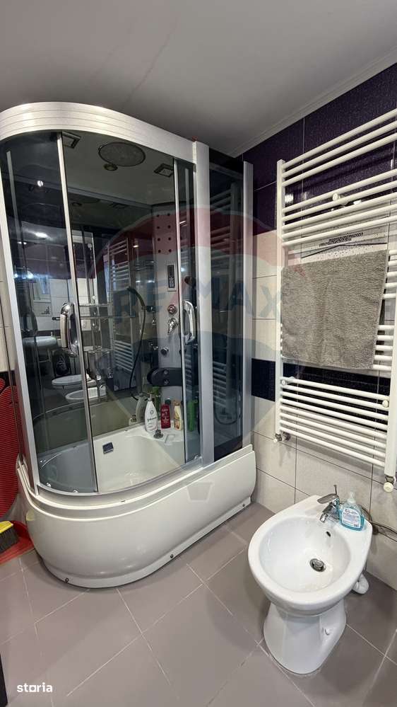 Casă / Vilă cu 3 camere de închiriat în zona Bd. Cosbuc - Galati - Imagine principală: 5/11