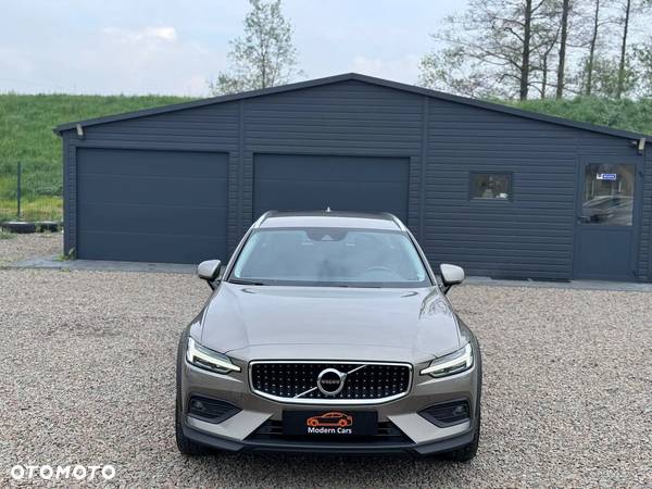 Volvo V60 Cross Country D4 AWD Geartronic Pro - 2