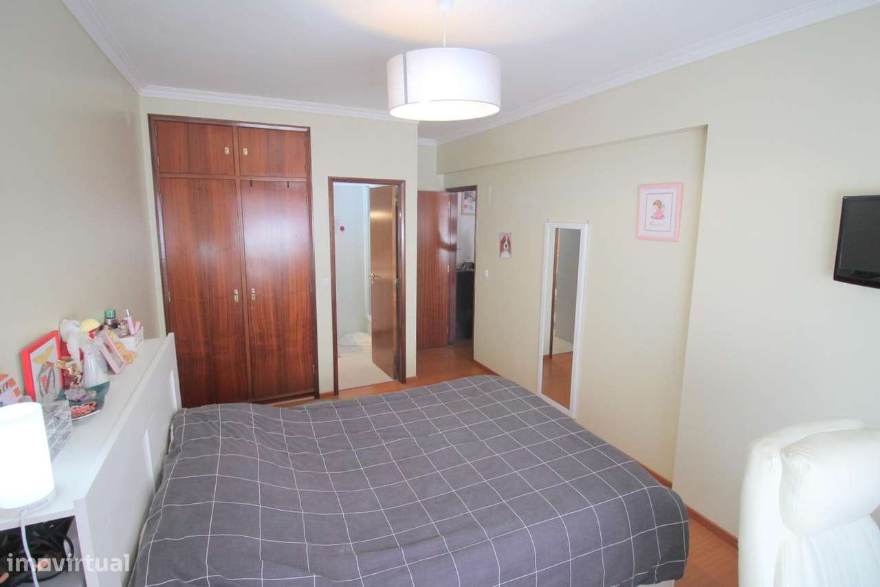 Apartamento T3 Vale Flores Mem Martins-22