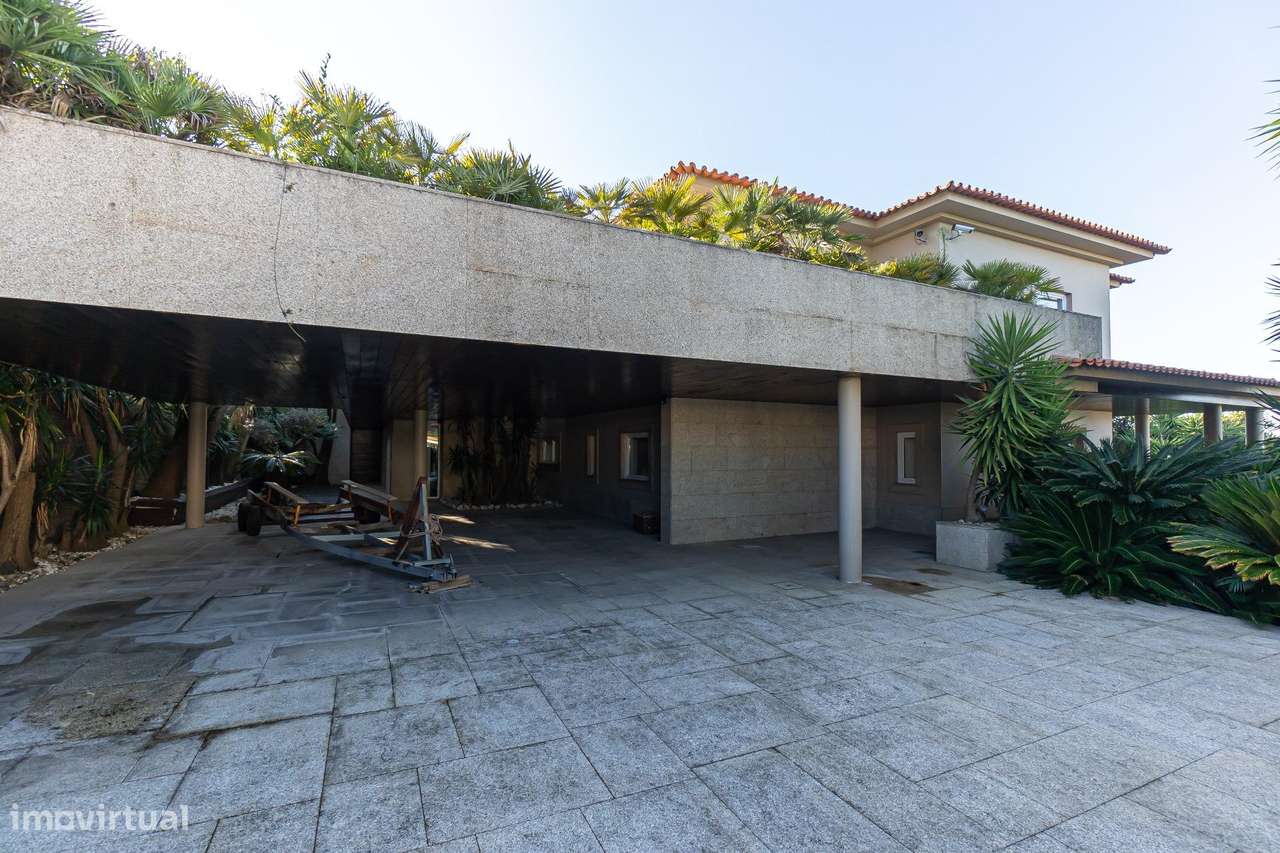 Moradia de Luxo com Elevada Privacidade, Piscinas Interior e...-59