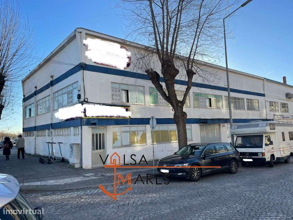 Armazém em Espinho para venda-3