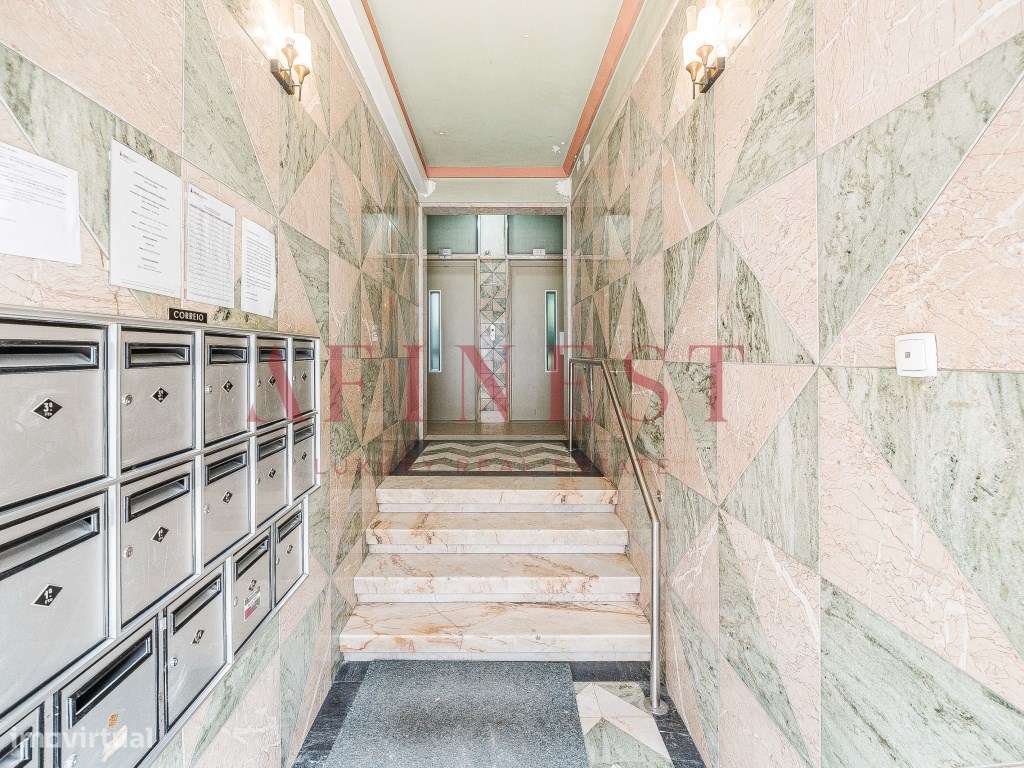 T2 Totalmente Remodelado | Graça | 70m² | Nascente/Poente | Varanda...-33