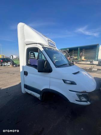 Kabina Iveco Daily  35C13 !! TRANSPORT - 3