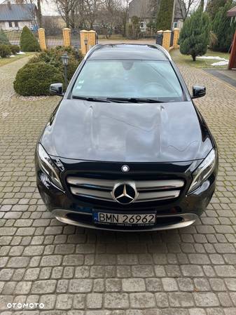 Mercedes-Benz GLA 180 d Activity Edition - 3