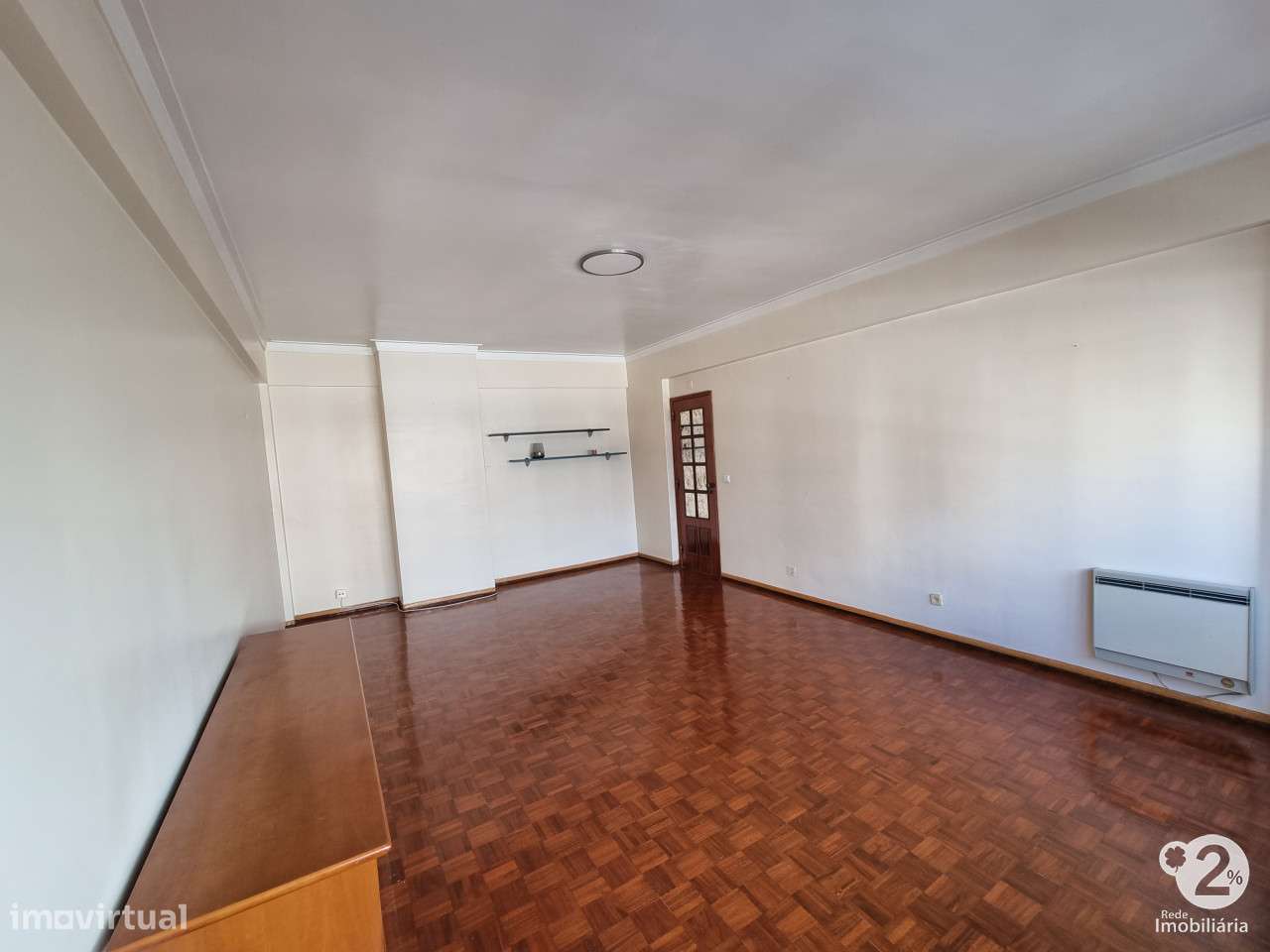Apartamento T2 com 106m2 no centro de Massamá - Grande imagem: 3/18