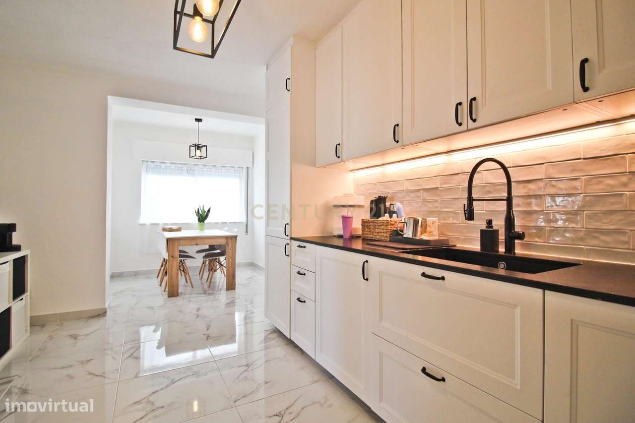Apartamento T2 situado em Odiáxere, lagos.-19