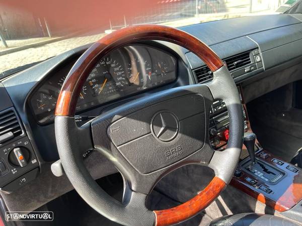 Mercedes-Benz SL 320 - 13