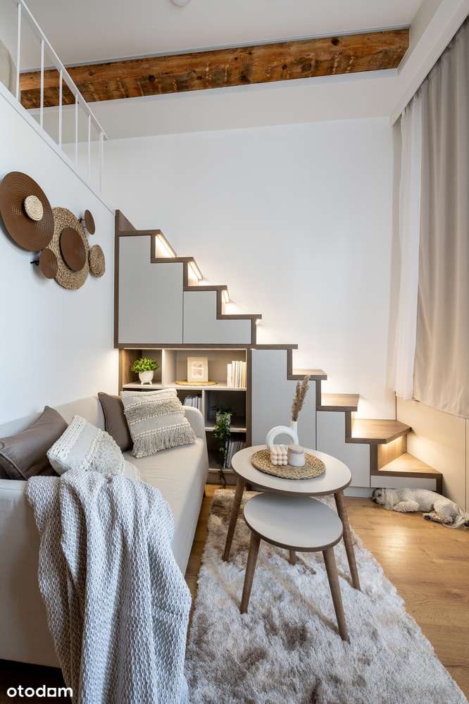 Kawalerka BOHO z antresolą w klimatycznej kamienicy - Pełny obrazek: 2/9