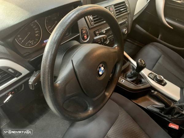 BMW 118 d Line Urban - 26