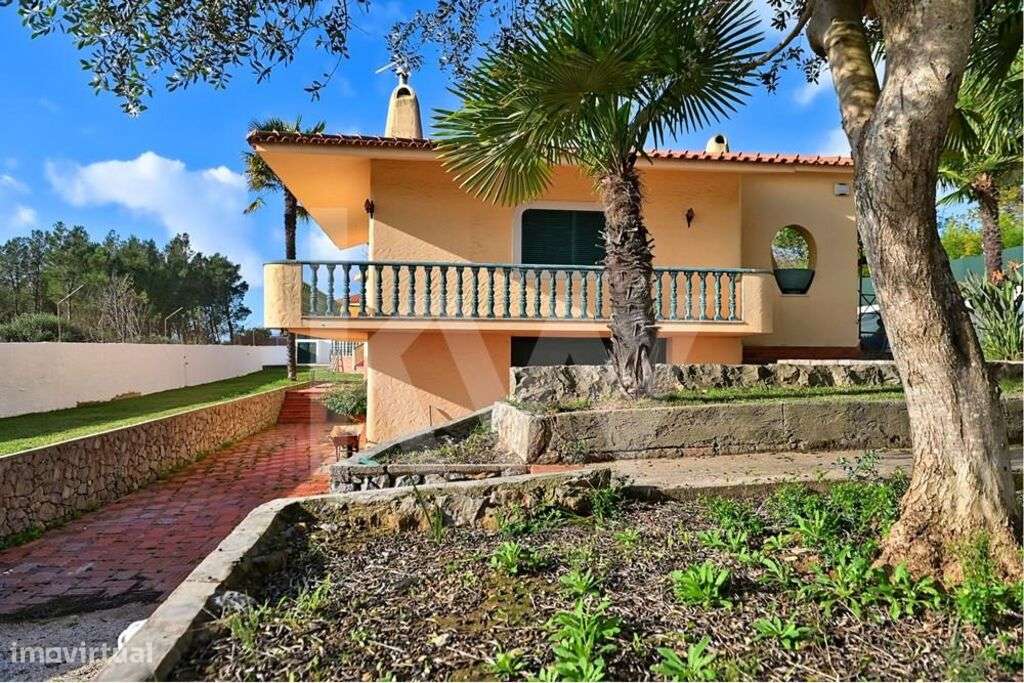 Moradia Térrea de 7 assoalhadas, 4 suites, piscina e jardim com 2000 m - Grande imagem: 5/42